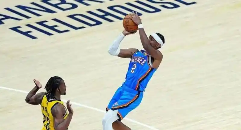 仅打4分半连吃2犯！亚历山大被迫下场气炸，尼克斯战术得逞？
