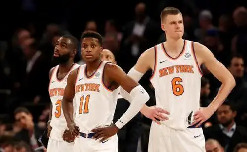 NBA下赛季最强八支球队首发阵容：雷霆、火箭位居前二、湖人倒数